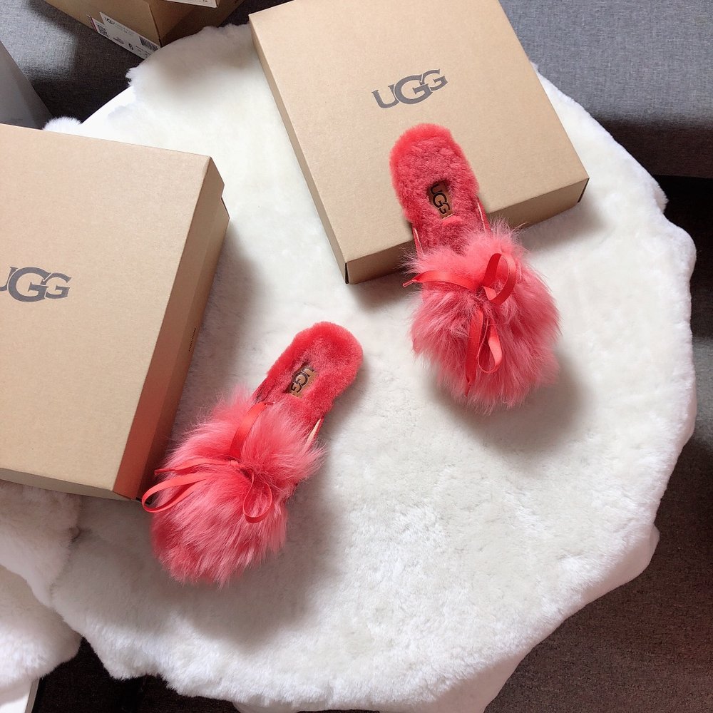 UGG 캘리포니아 로퍼 털 슬리퍼 001-286368