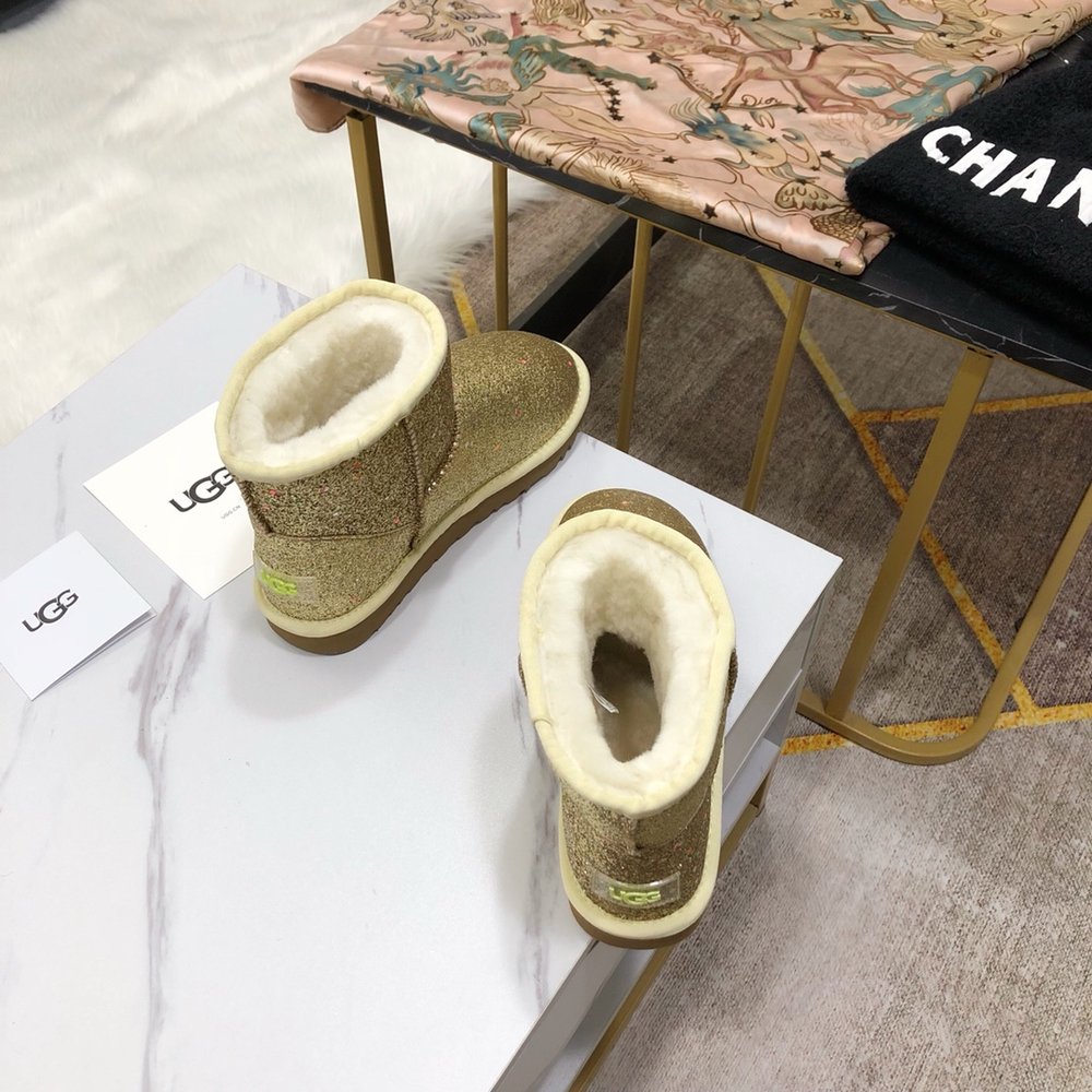 UGG 야광 글리터 스노우 부츠 001-286377