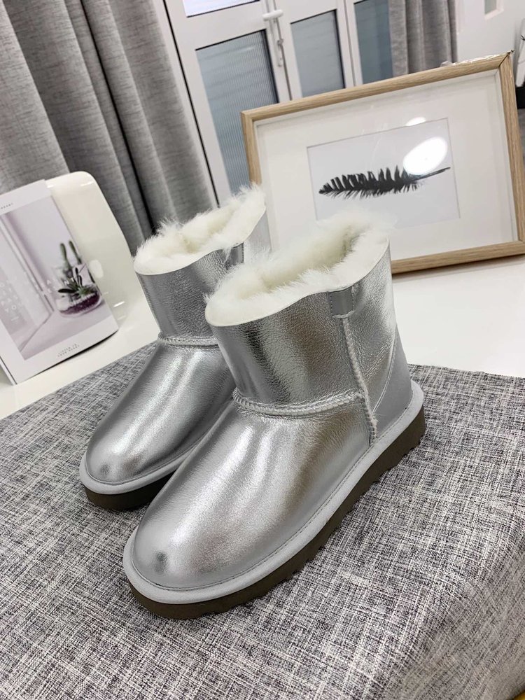 UGG 가죽 털 일체형 여성 부츠 001-286380