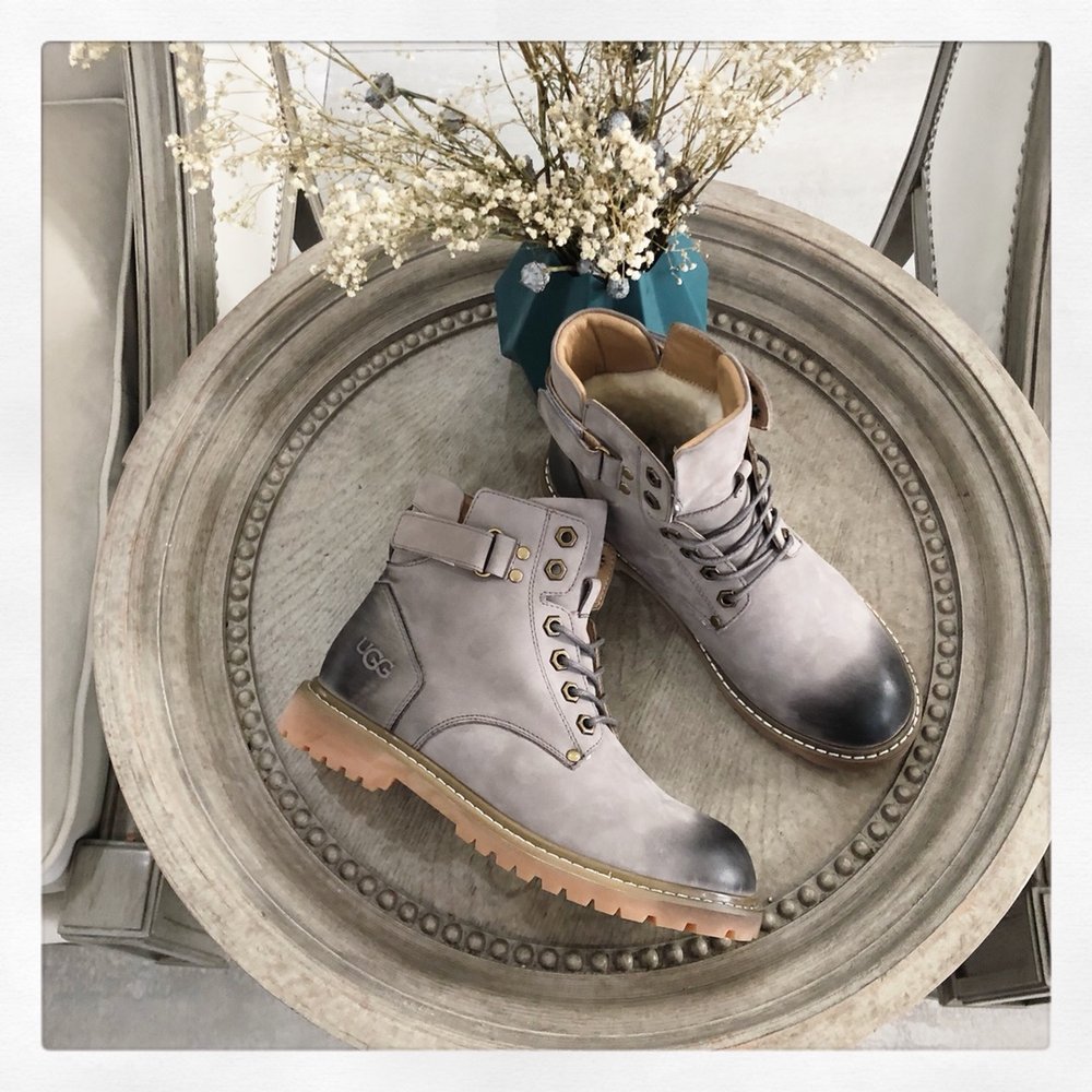 UGG 하이버전 숏부츠 스웨이드 울 혼방 001-286385