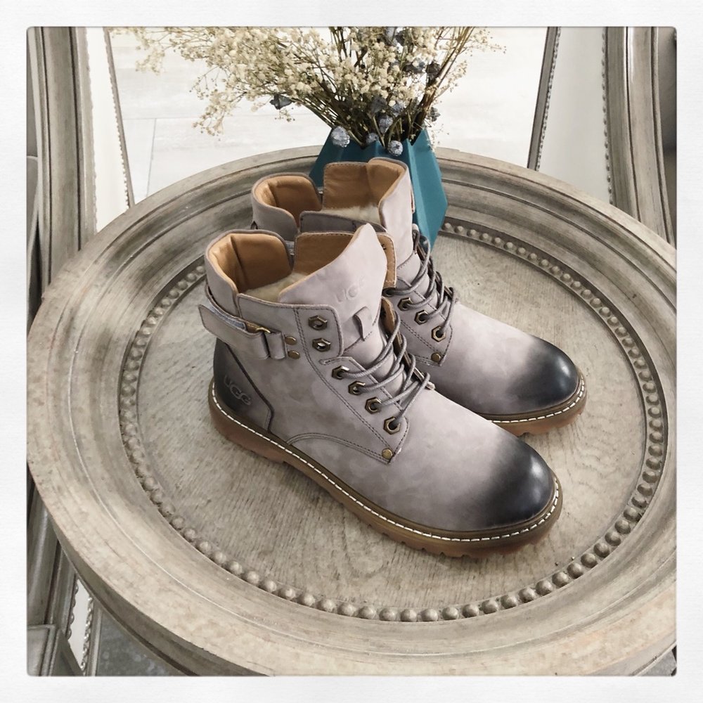 UGG 하이버전 숏부츠 스웨이드 울 혼방 001-286385