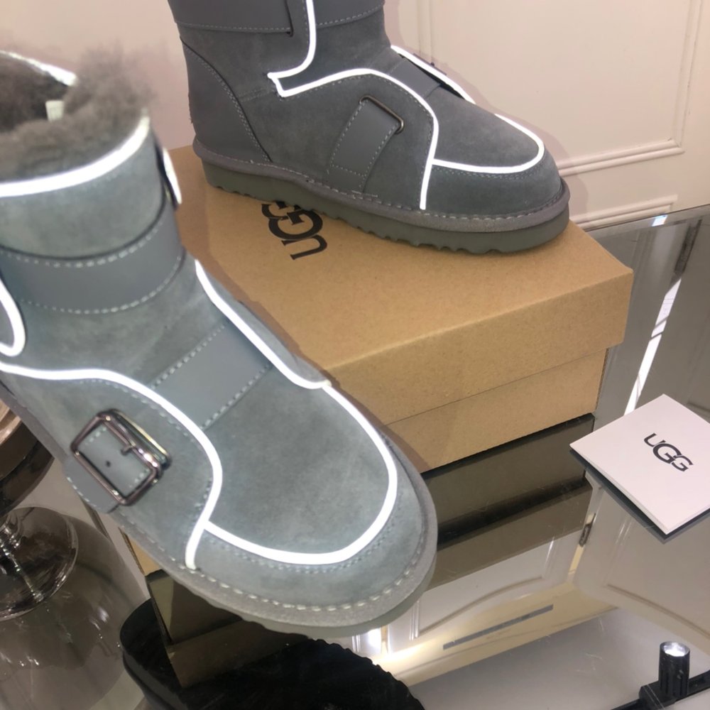 UGG 야광 스노우부츠 프리미엄 001-286389