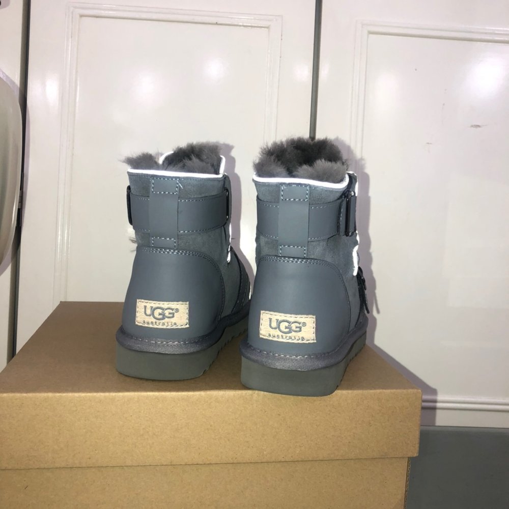 UGG 야광 스노우부츠 프리미엄 001-286389