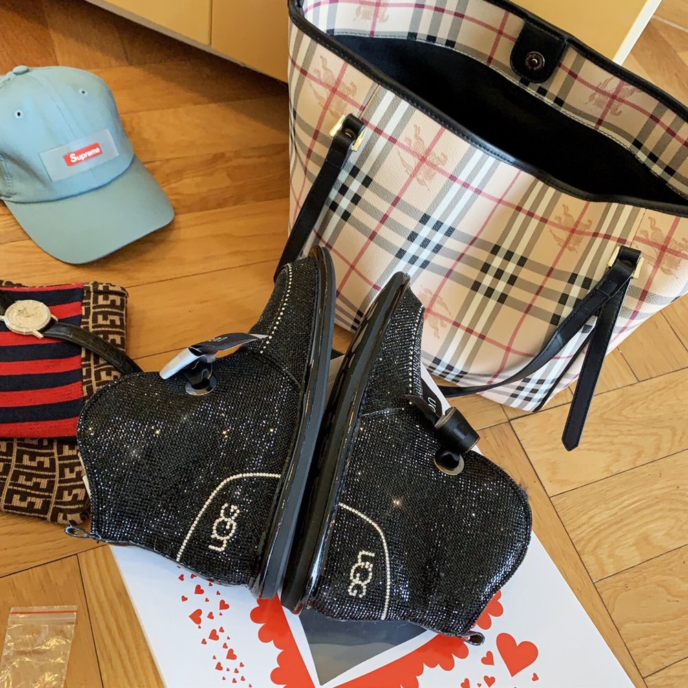 풀 스팽글 털폼폼 리본 UGG 부츠 001-286409