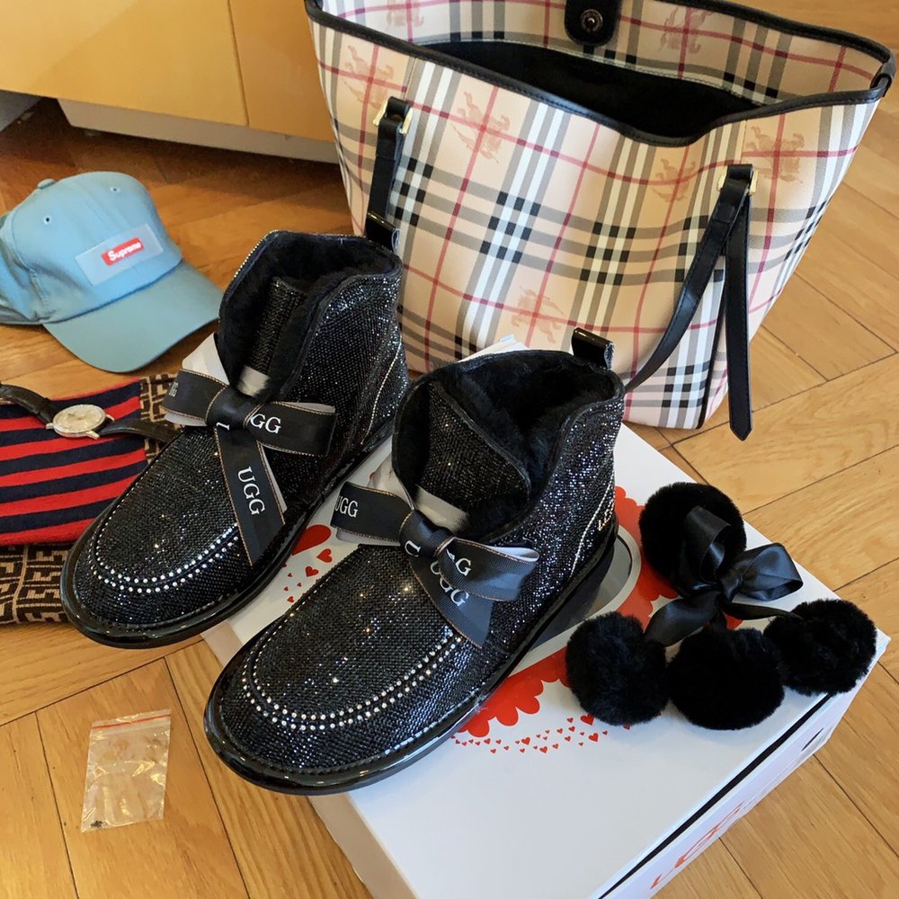 풀 스팽글 털폼폼 리본 UGG 부츠 001-286409