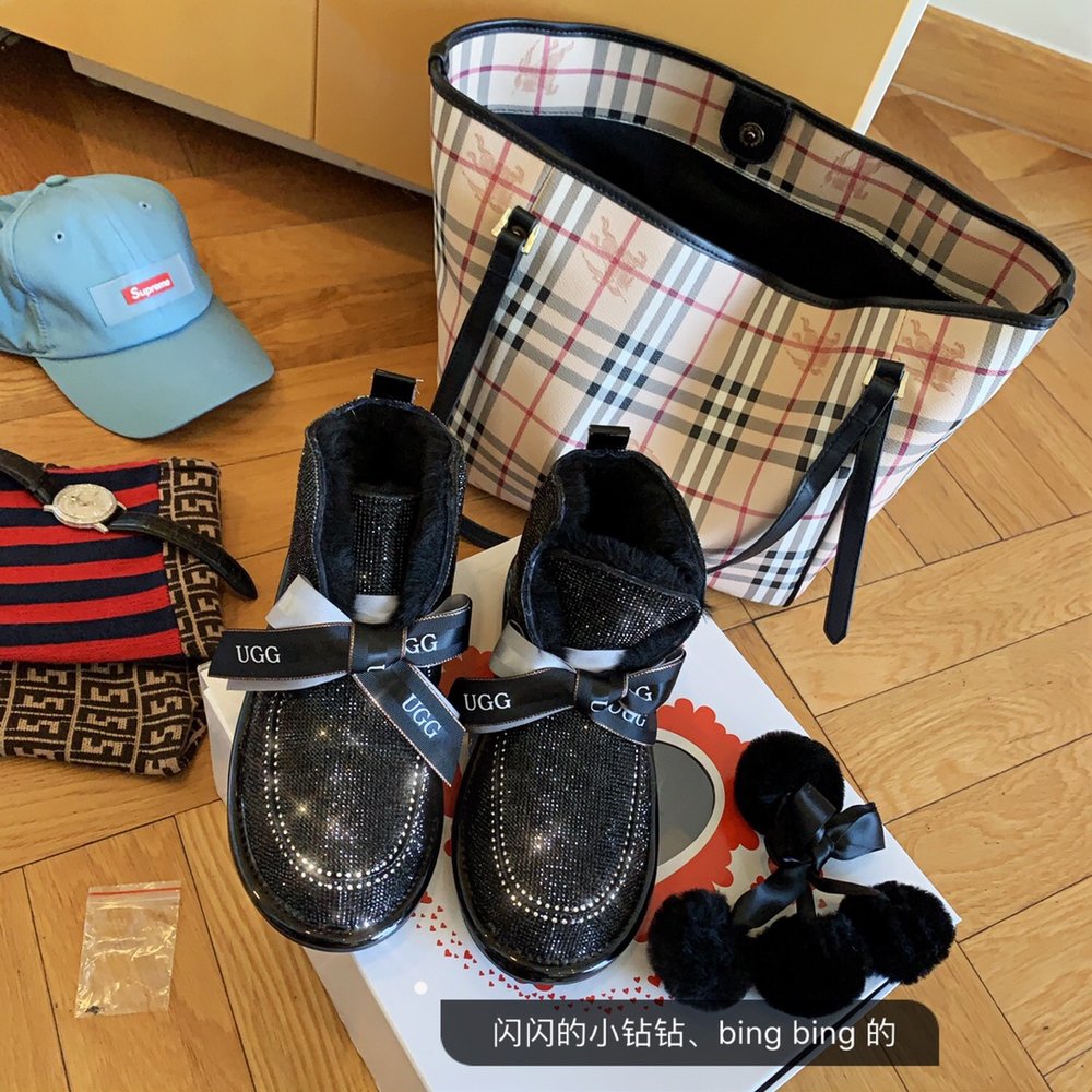 풀 스팽글 털폼폼 리본 UGG 부츠 001-286409