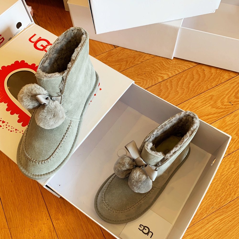 UGG 케일린 캐주얼 슈즈 001-286411