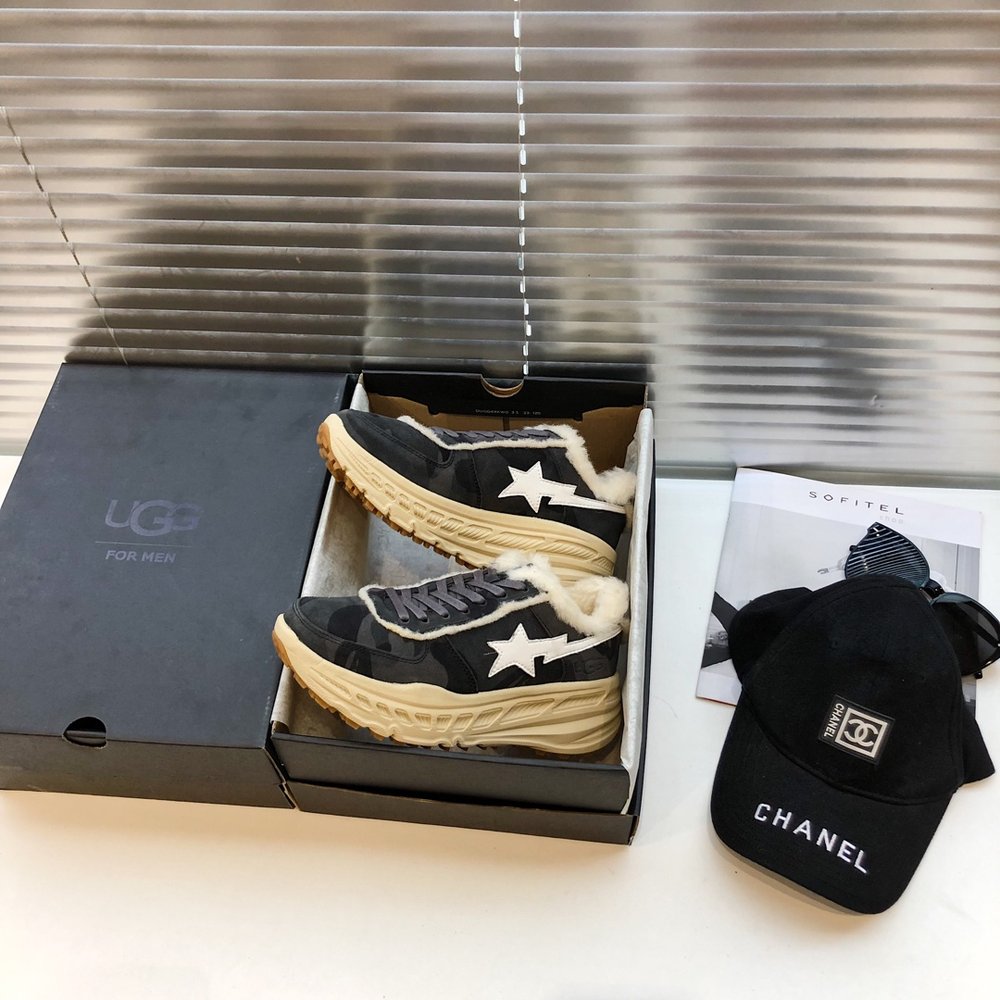 BAPE x UGG 콜라보 커플 방한화 001-286420