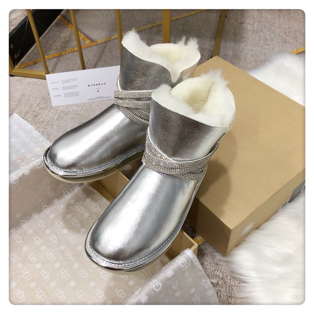 UGG 에어 쿠션 스노우부츠 2.0 클래식 001-286433