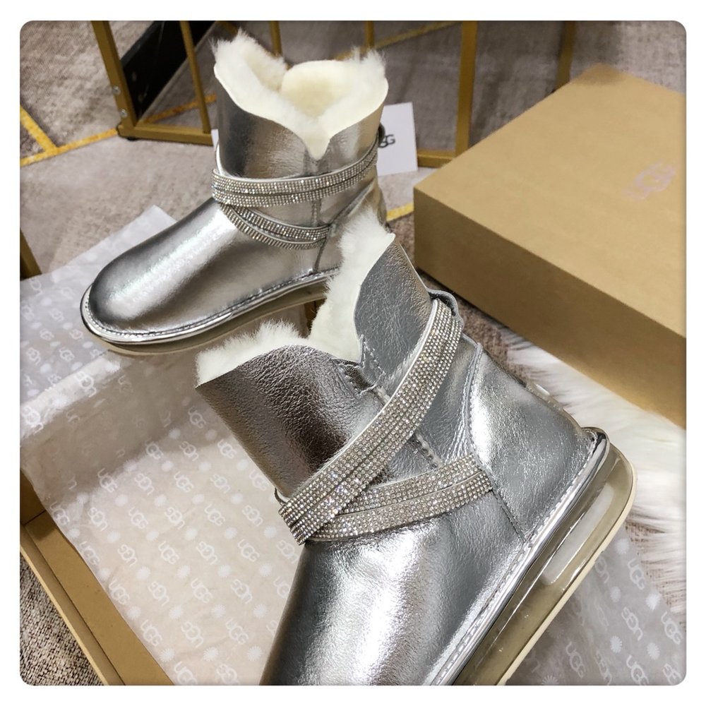 UGG 에어 쿠션 스노우부츠 2.0 클래식 001-286433