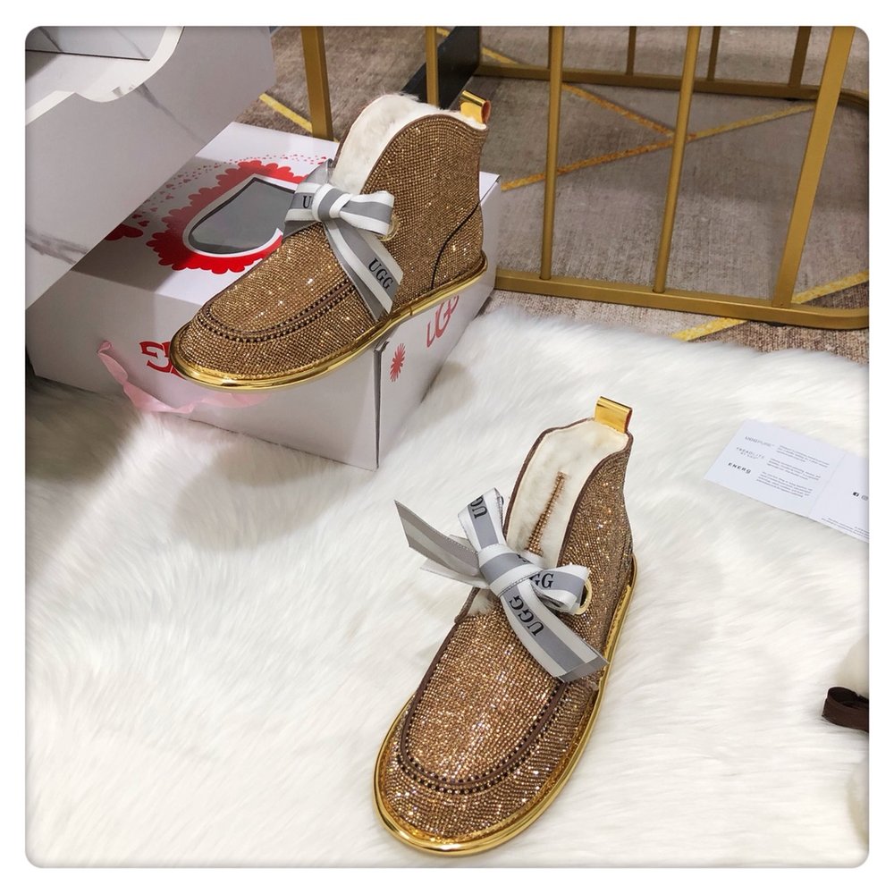 반짝이는 야광 2세대 털볼 리본 2WAY UGG 여성 001-286448