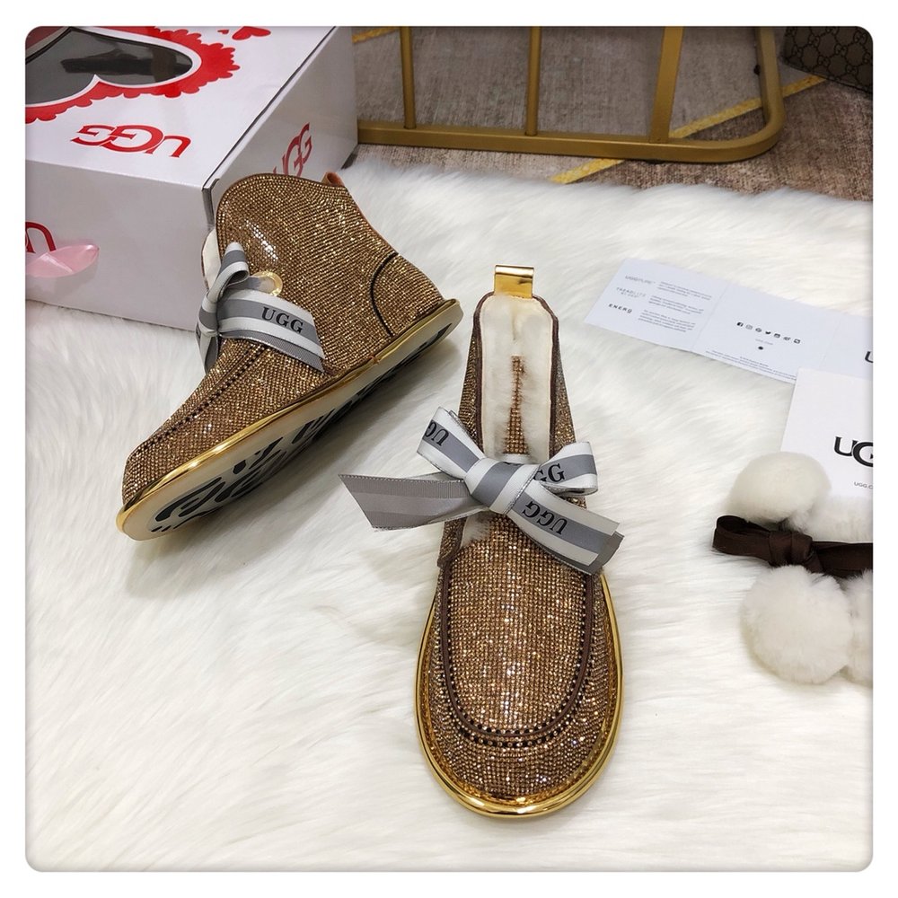 반짝이는 야광 2세대 털볼 리본 2WAY UGG 여성 001-286448
