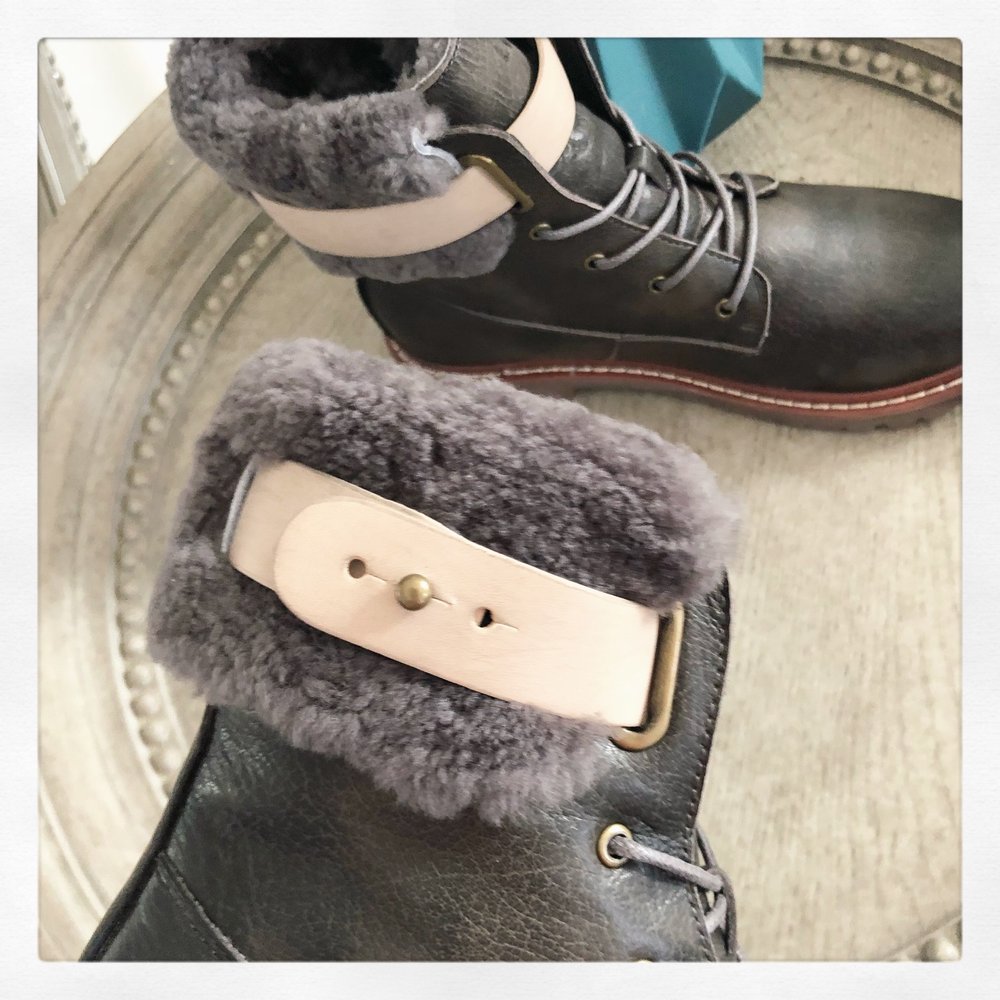 UGG 다크 빈티지 마틴 부츠 001-286461