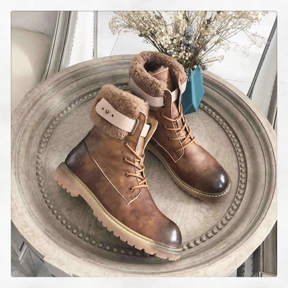 UGG 다크 빈티지 마틴 부츠 001-286462