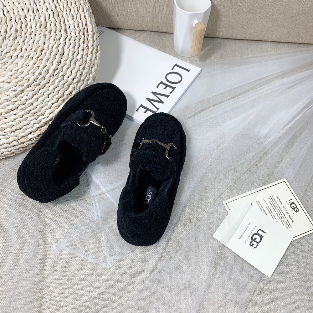 UGG 테디 베이비 컬 로퍼 001-286479