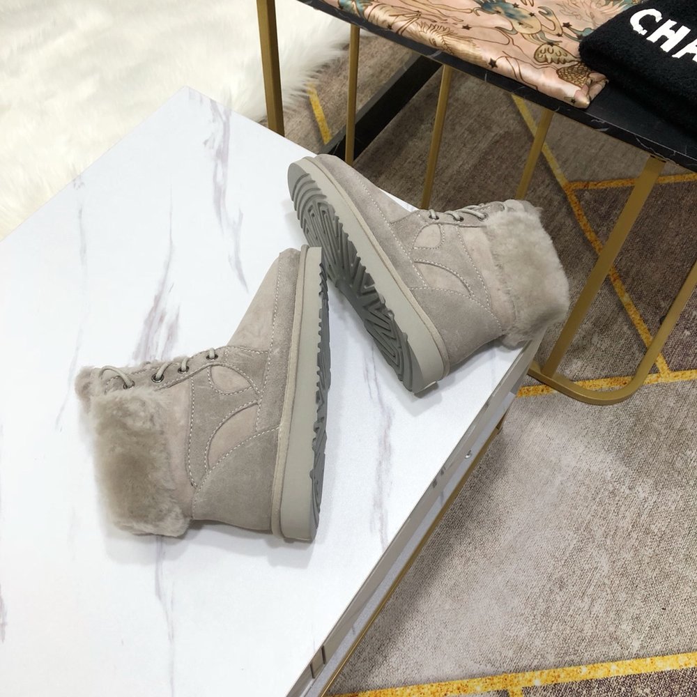 UGG 한정판 레트로 부츠 001-286480