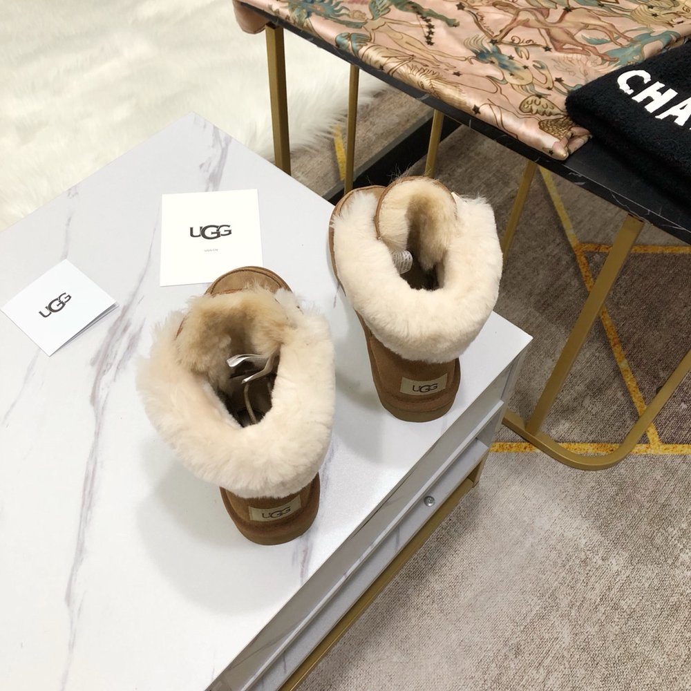 UGG 리미티드 에디션 모터사이클 부츠 001-286482