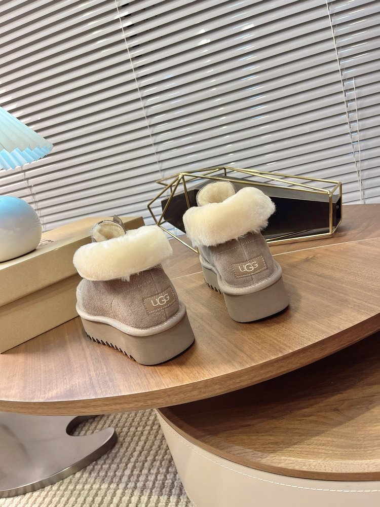 Ugg 케일리 두꺼운 밑창 스니커즈 001-286483