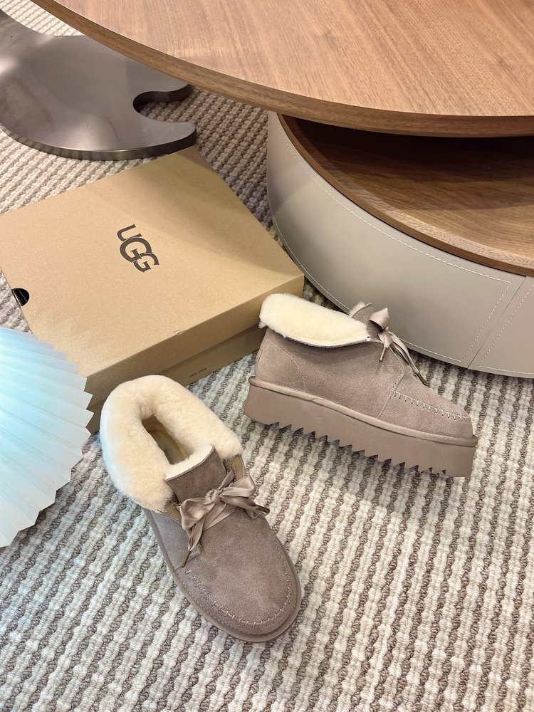 Ugg 케일리 두꺼운 밑창 스니커즈 001-286483