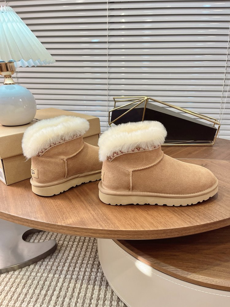 UGG 스웨이드 울 스노우 부츠 001-286484