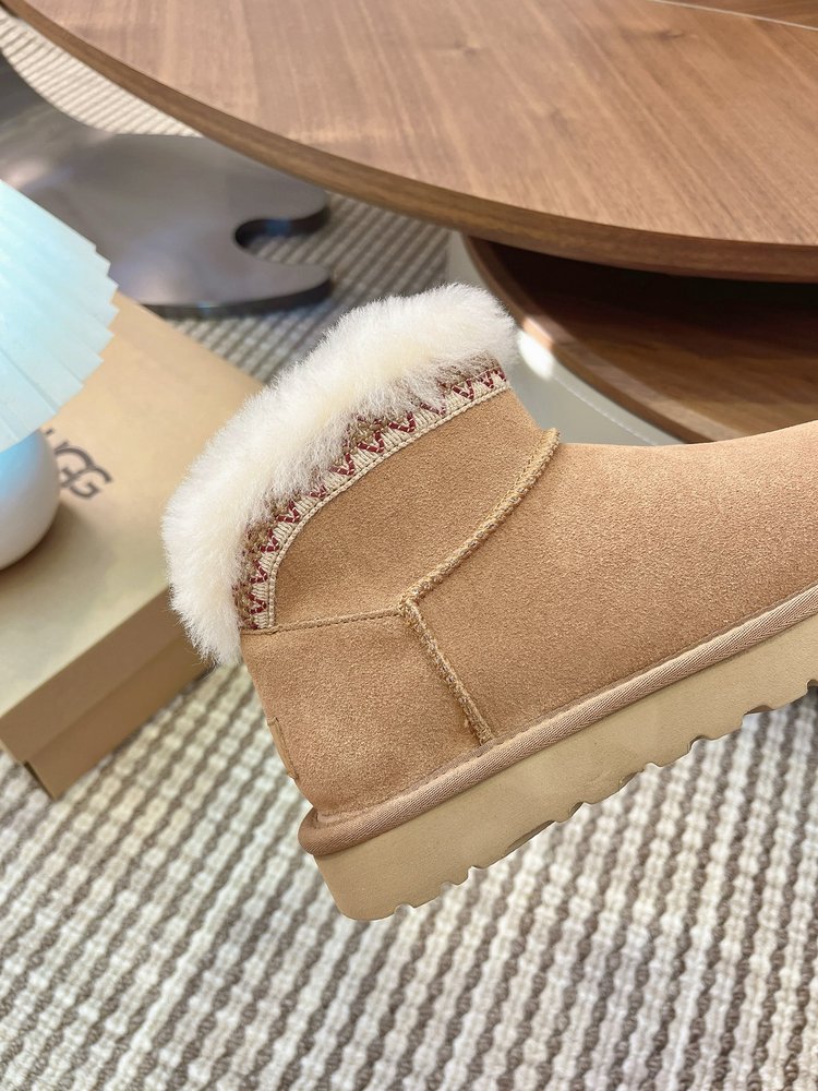 UGG 스웨이드 울 스노우 부츠 001-286484