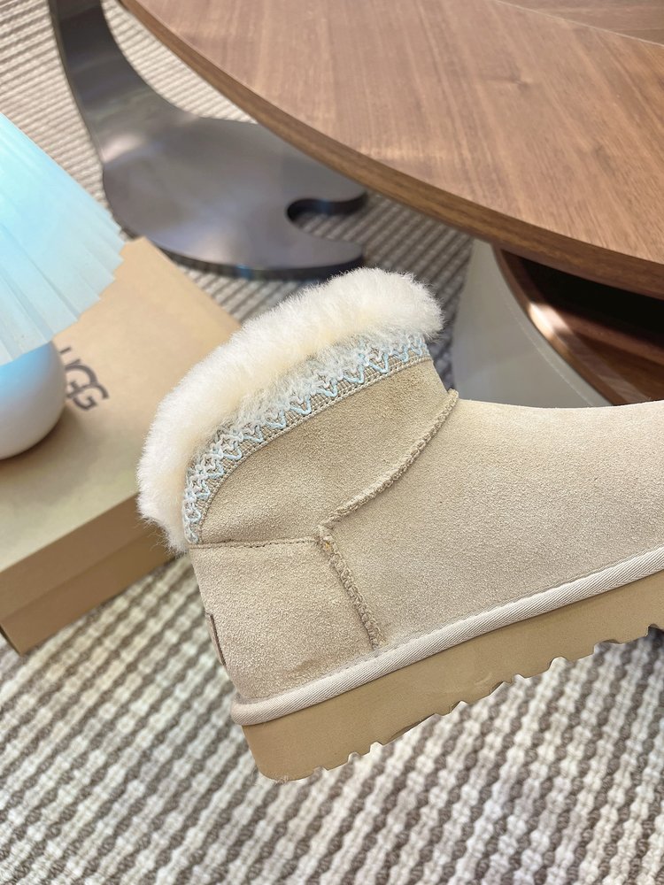 UGG 스웨이드 방한 숏부츠 001-286485