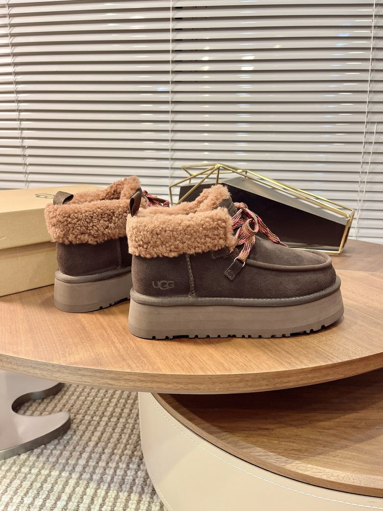 UGG 푸카라 두꺼운 바닥 스노우부츠 001-286532