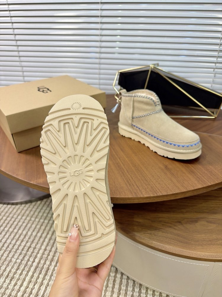 UGG 에스닉 프린지 스노우부츠 001-286543