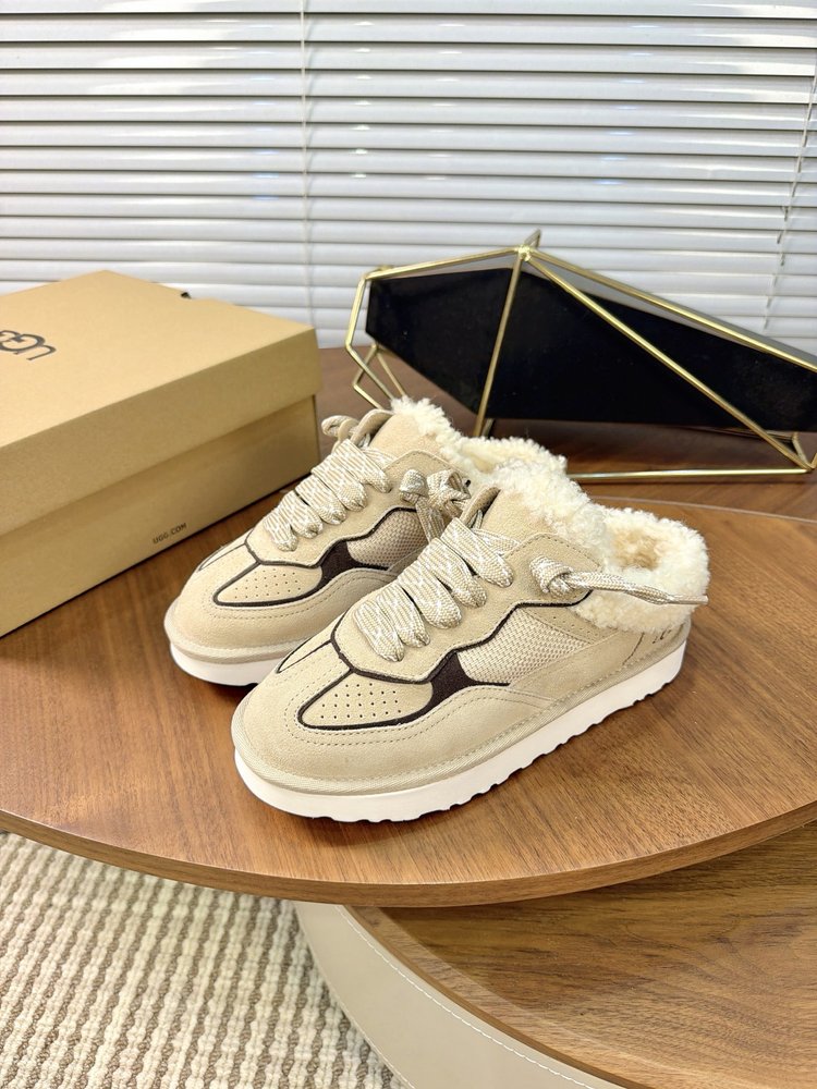 UGG 메르뮬러 슬리퍼 001-286554