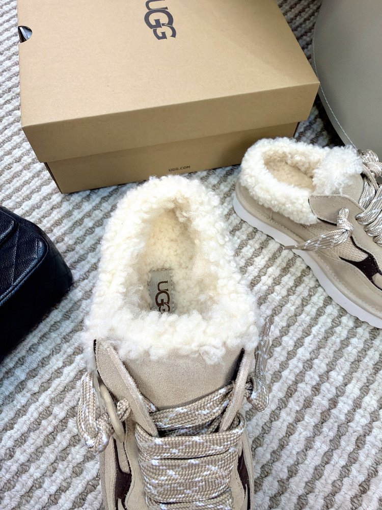 UGG 메르뮬러 슬리퍼 001-286554