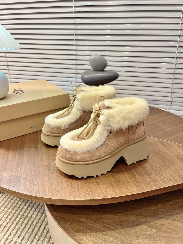 Ugg 에스미 레이스업 부츠 001-286561