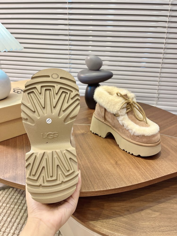 Ugg 에스미 레이스업 부츠 001-286561