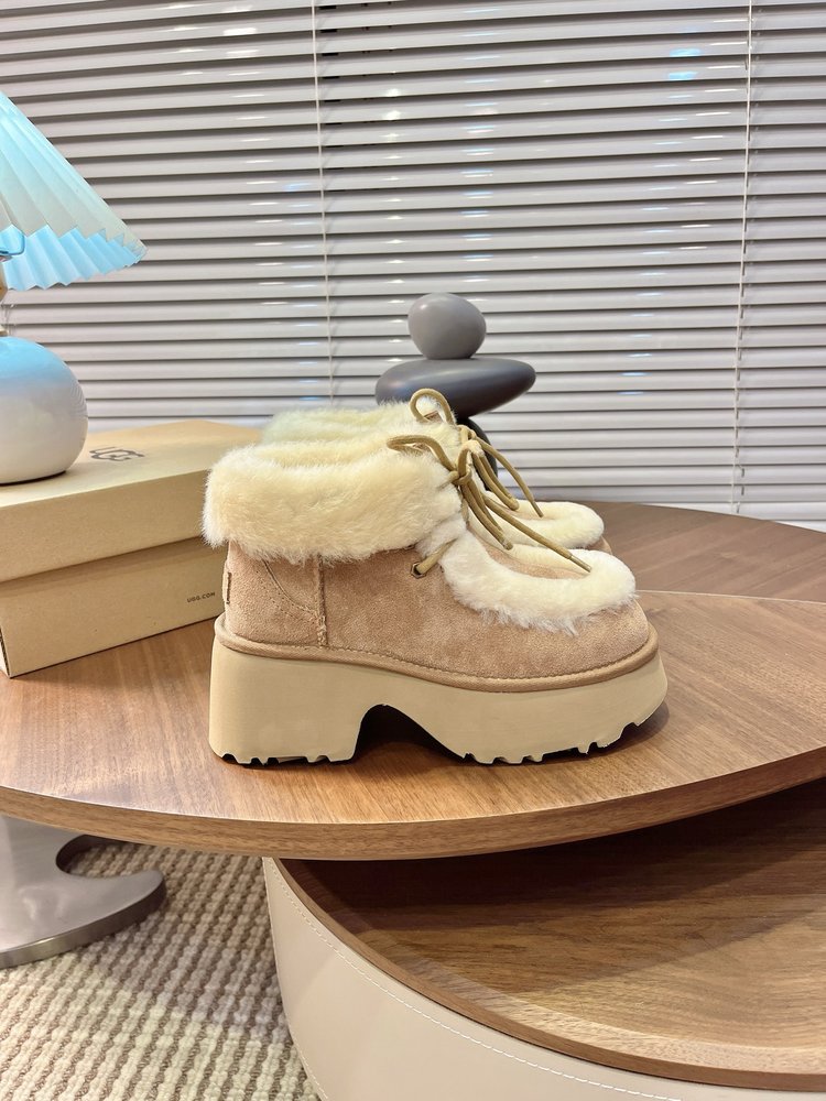 Ugg 에스미 레이스업 부츠 001-286561