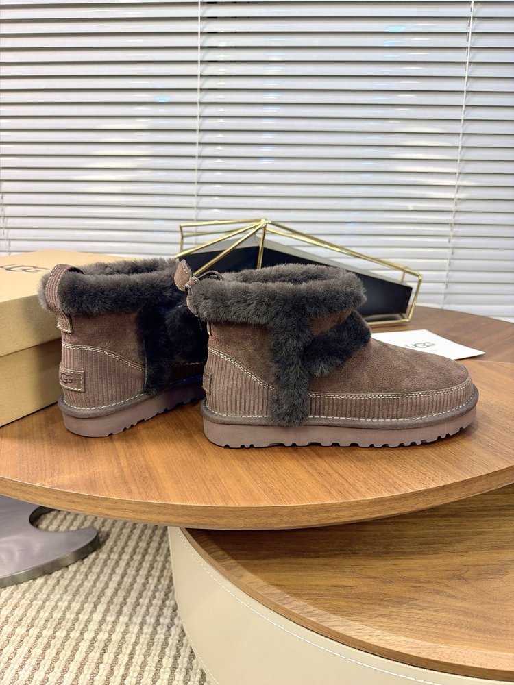 UGG 송우기 동일한 미니 스노우부츠 001-286567