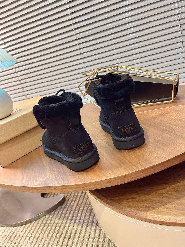 UGG 여성 클래식 스노우부츠 001-286580