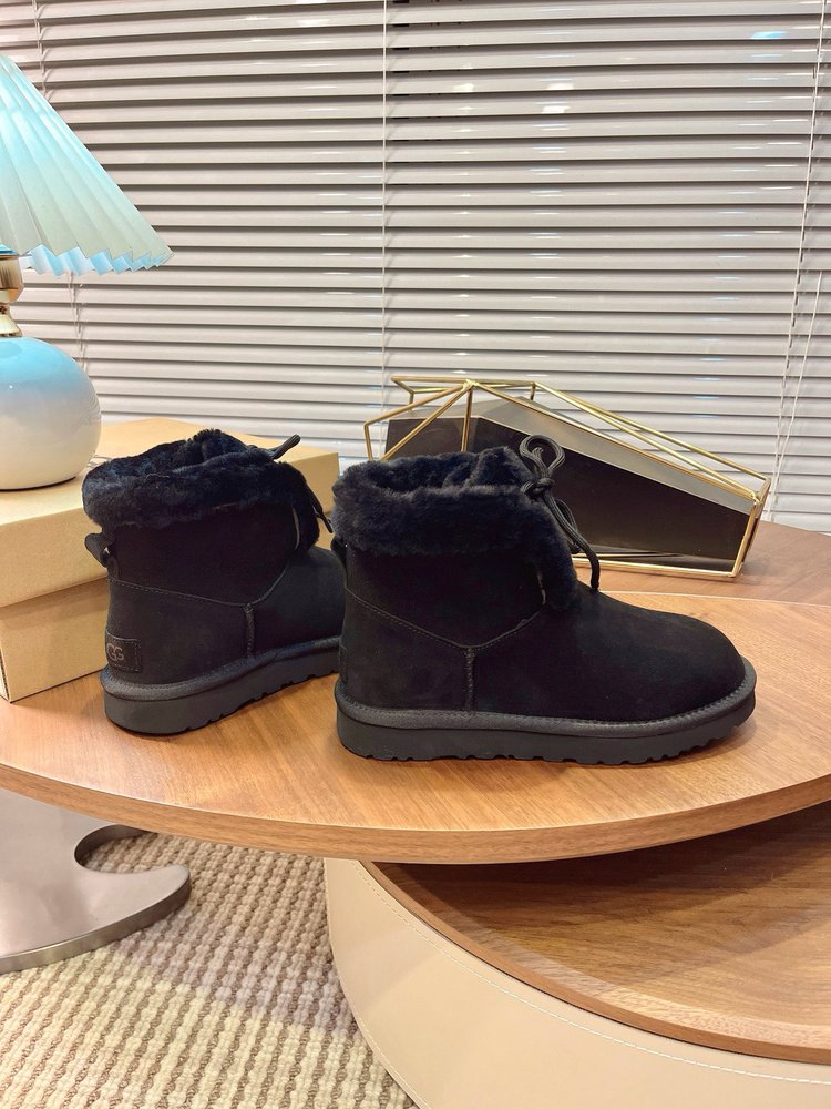 UGG 여성 클래식 스노우부츠 001-286580