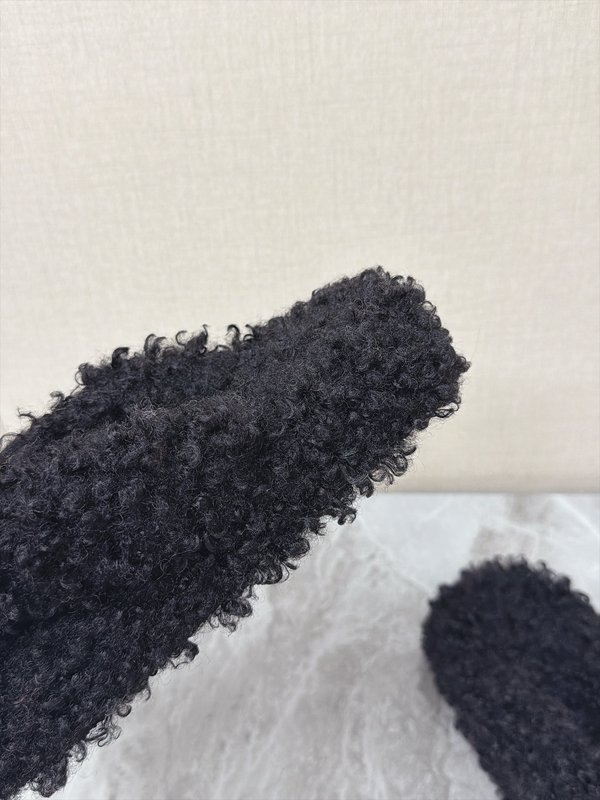 발렌시아가 테디 퍼플립플롭 001-286943