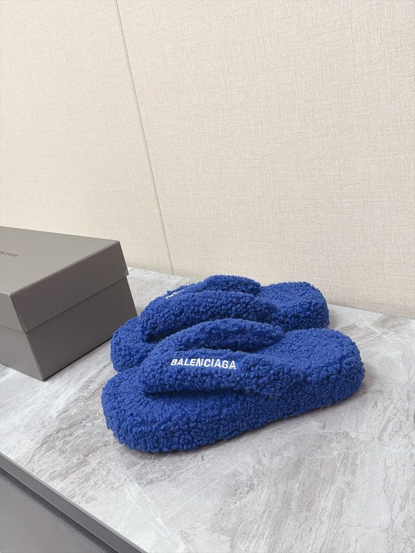 발렌시아가 테디 보아 플립플랍 001-286946