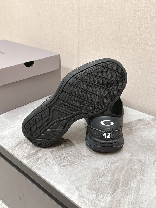 발렌시아가 햄튼 커플 운동화 001-286955