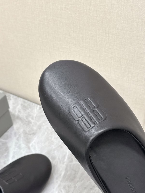 발렌시아가 최신 런웨이 커플 슬리퍼 001-286960