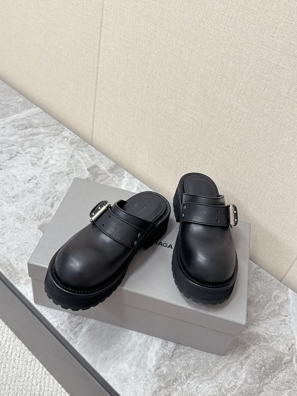 발렌시아가 두꺼운 밑창 메탈 버클 뮬 버켄 슬라이드 001-286974