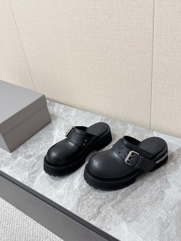 발렌시아가 두꺼운 밑창 메탈 버클 뮬 버켄 슬라이드 001-286974