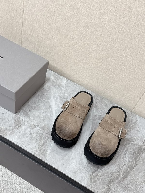 발렌시아가 두꺼운 밑창 메탈 버클 뮬 보켄 슬리퍼 001-286975