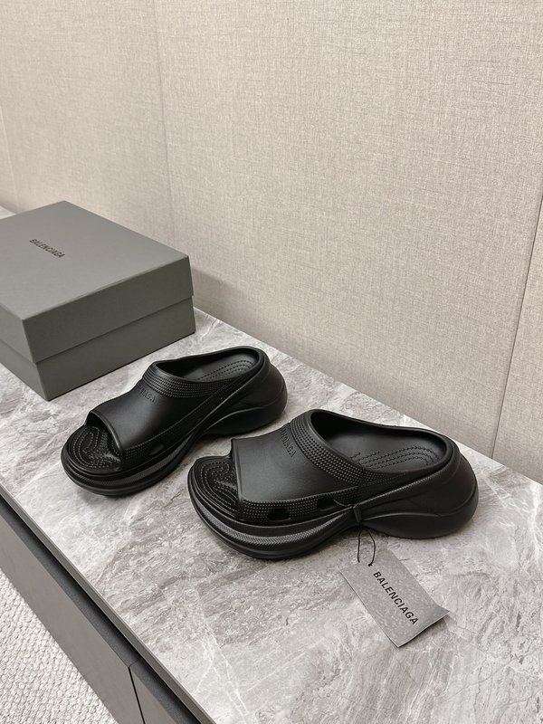 발렌시아가 봄여름 슬리퍼 001-286977