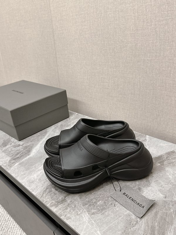 발렌시아가 봄여름 슬리퍼 001-286977