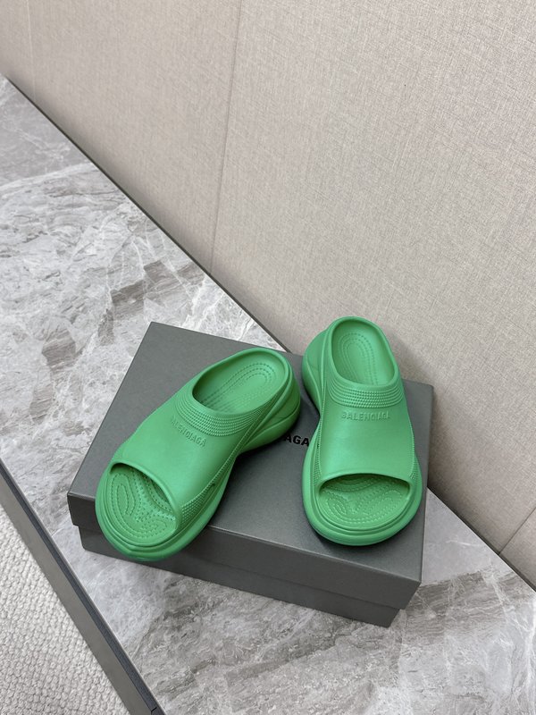 발렌시아가 봄여름 슬리퍼 001-286979