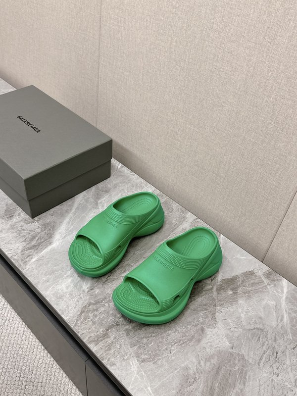 발렌시아가 봄여름 슬리퍼 001-286979