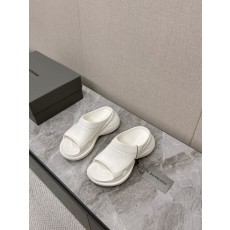 발렌시아가 슬리퍼 001-286980