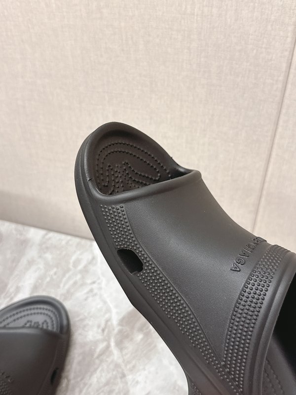 발렌시아가 커플 슬리퍼 001-286981