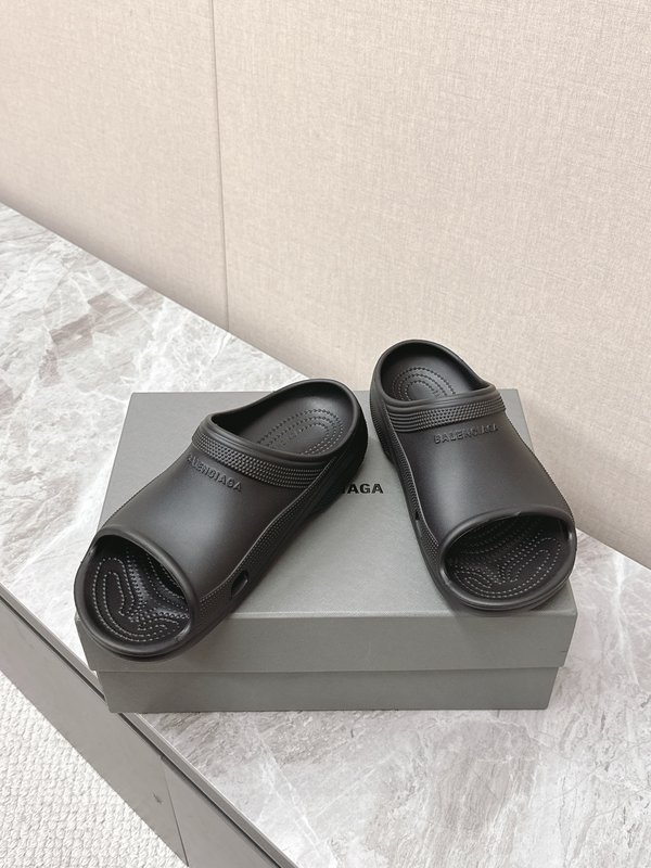 발렌시아가 커플 슬리퍼 001-286981